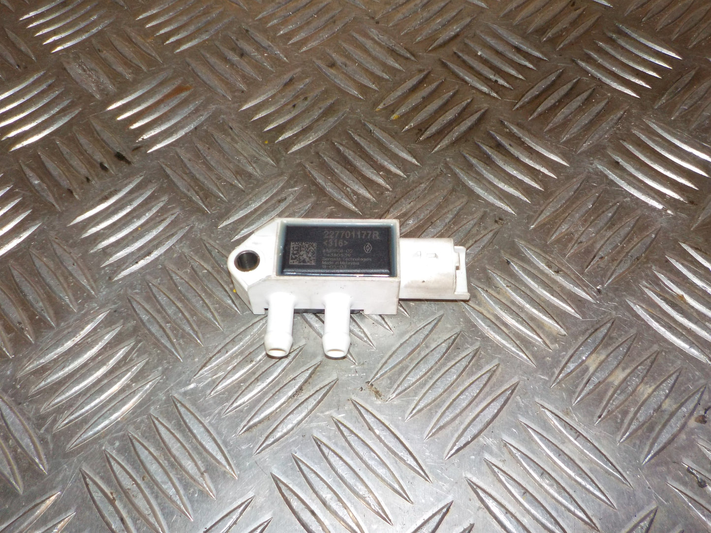 Dacia Dokker Difference Tryk Sensor Med OEM Nr. 227701177R Fra Dacia Ophugger