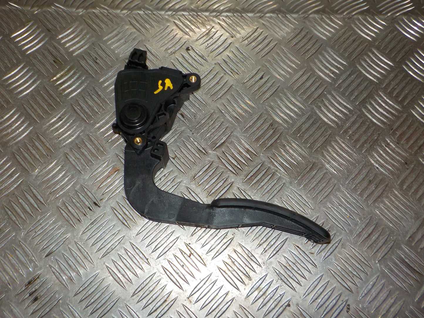 Dacia Dokker Speederpedal Med OEM Nr. 180021343R Fra Dacia Ophugger