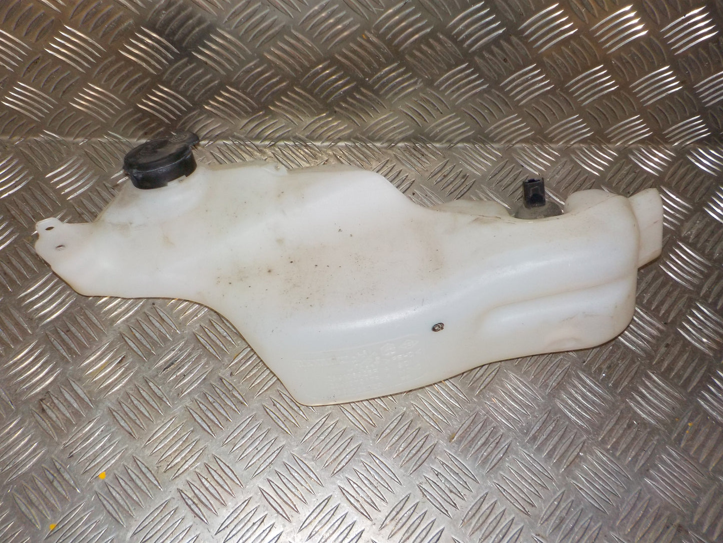 Dacia Dokker Sprinkler M/Motor Med OEM Nr. 289106925R Fra Dacia Ophugger