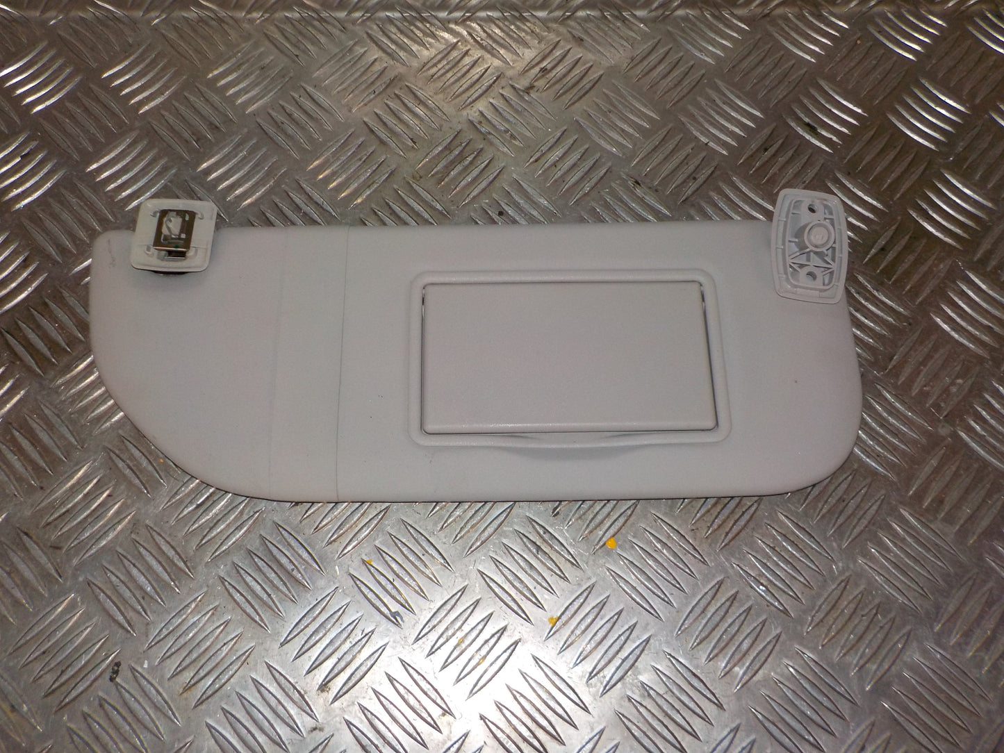 Citroen C3 II Solskærm Med OEM Nr. Ophugger Fra Citroen Ophugger