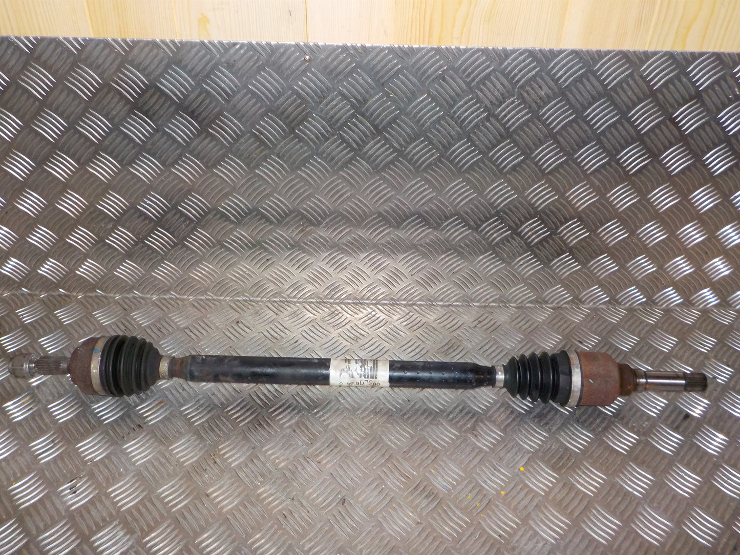 Citroen C3 II Trækaksel For H Med OEM Nr. 327538 Fra Citroen Ophugger