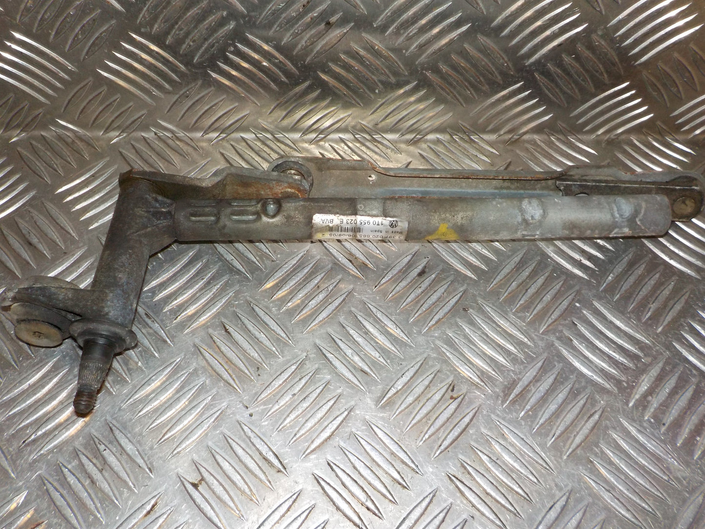 VW Touran 1T GP Viskertræk Med OEM Nr. 1T0955023E Fra VW Ophugger