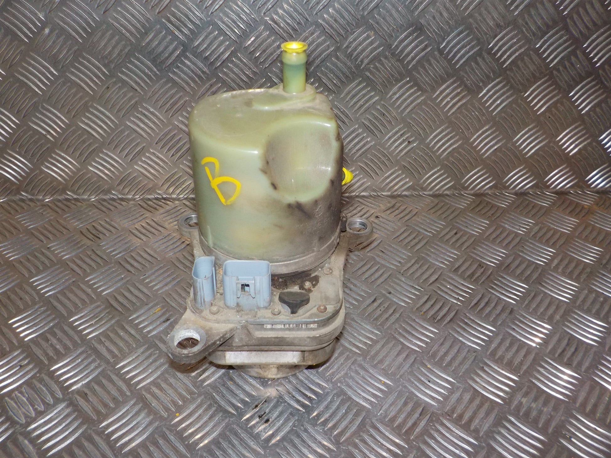 Volvo S40/V50 Servopumpe Med OEM Nr. 36000075 Fra Volvo Ophugger