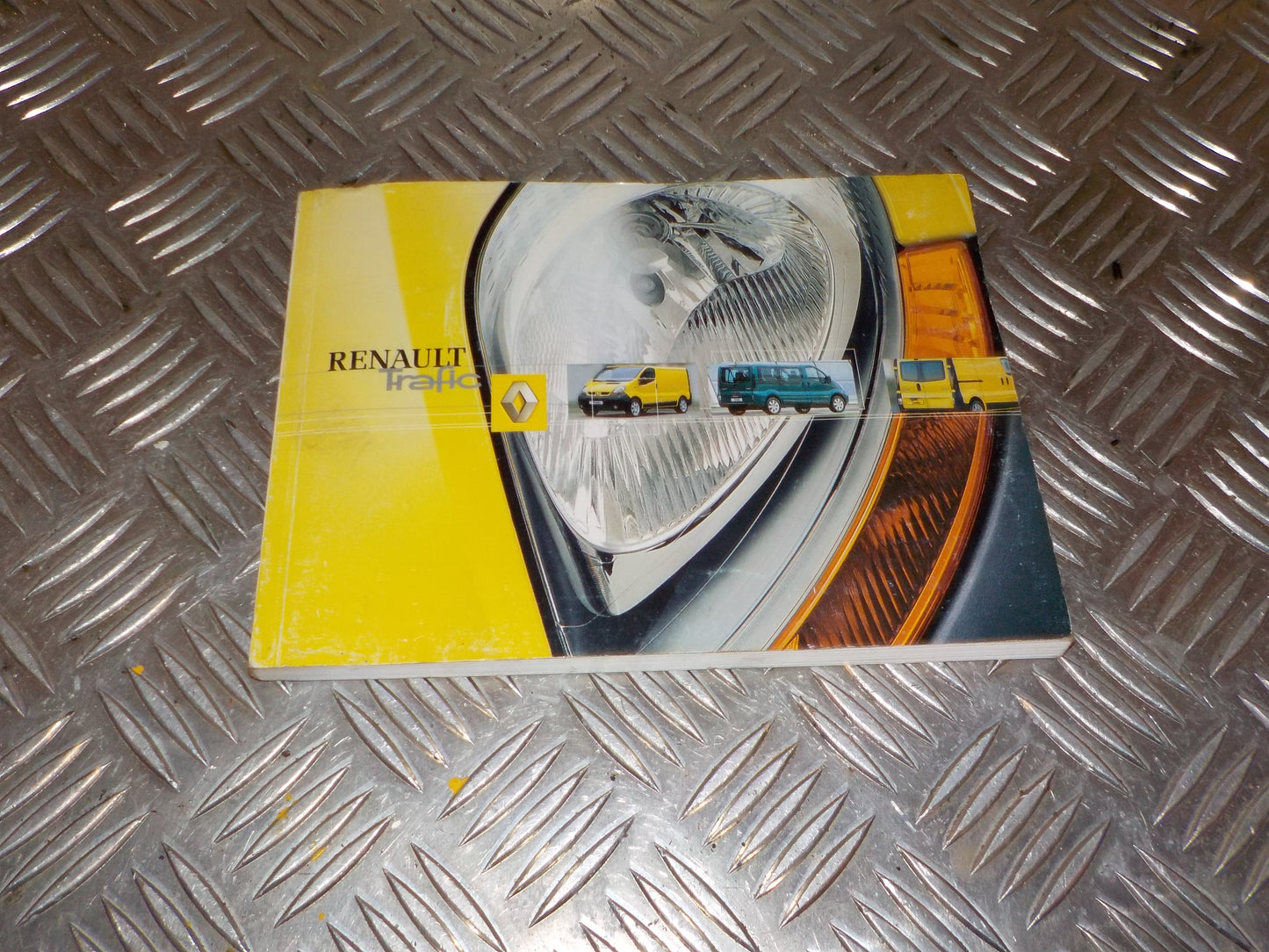 Renault Trafic 1 Instruktionsbog Med OEM Nr. Ophugger Fra Renault Ophugger