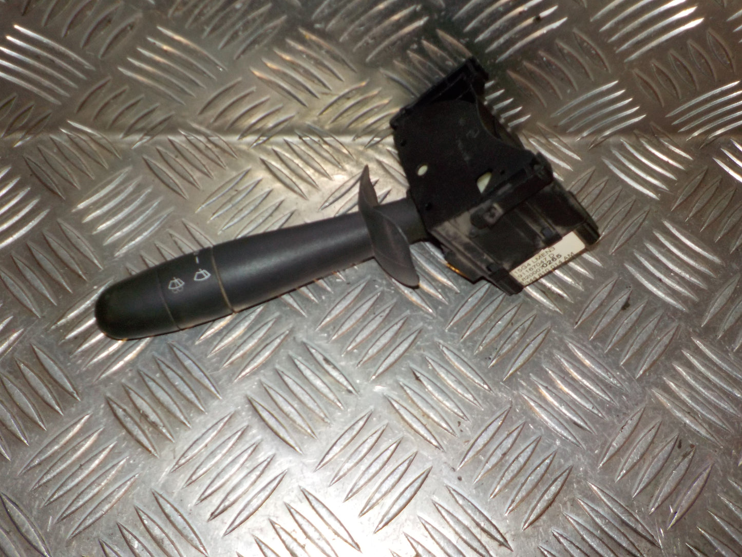 Renault Trafic 1 Kontakt Visker Med OEM Nr. Ophugger Fra Renault Ophugger