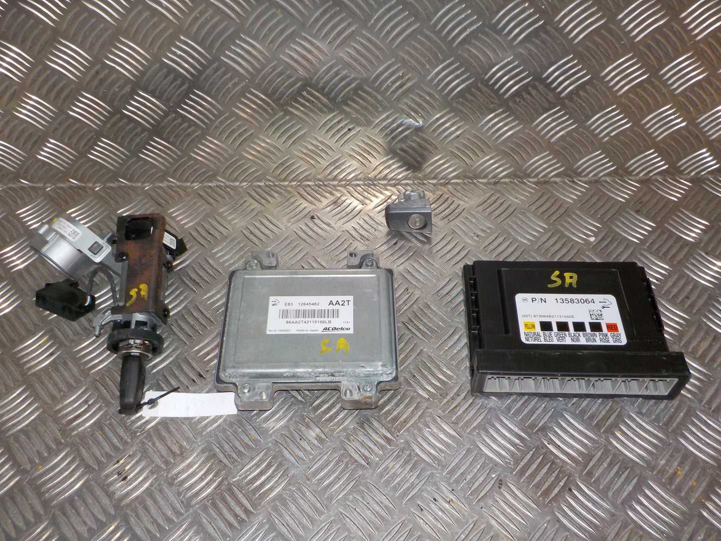 Chevrolet Aveo Motorstyring - Motorstyreboks - Injection Elboks Med OEM Nr. 12645482 Fra Chevrolet Ophugger