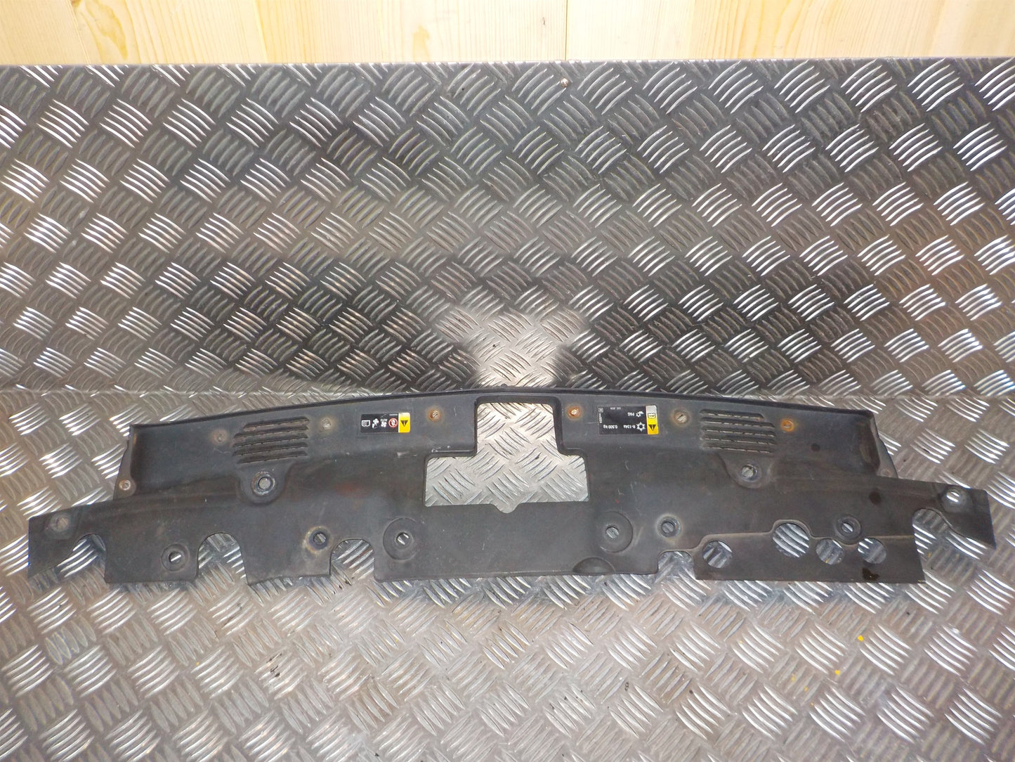 Chevrolet Aveo Forkofanger Rå Med OEM Nr. Ophugger Fra Chevrolet Ophugger