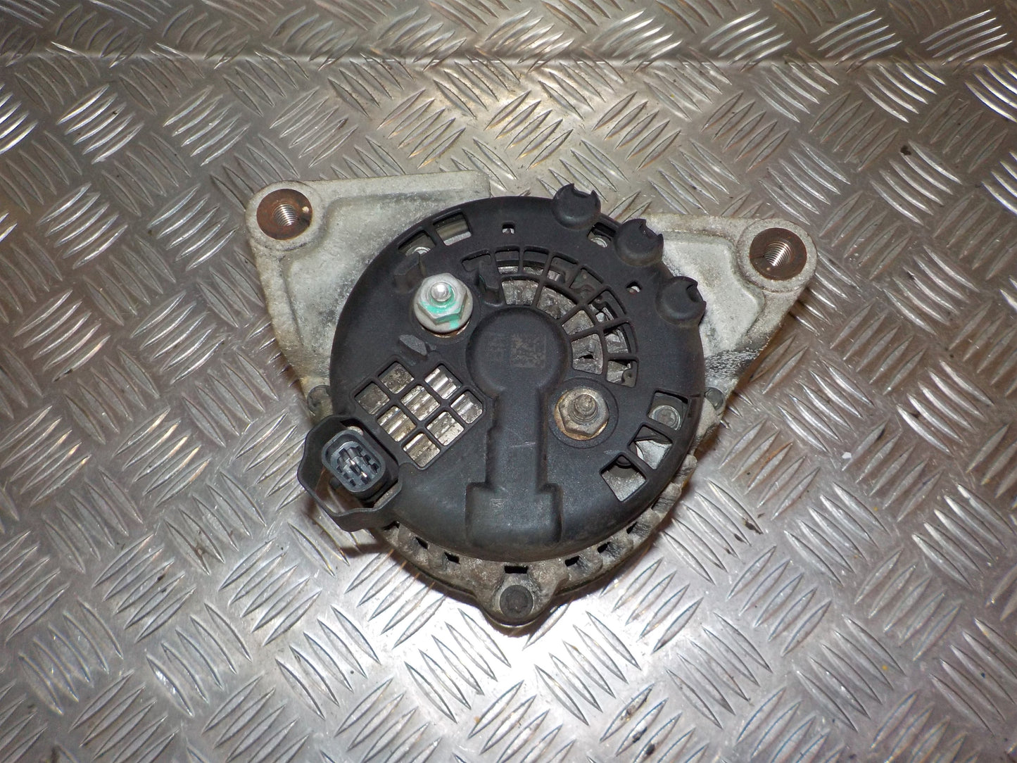 Chevrolet Aveo Generator Med OEM Nr. 13579664 Fra Chevrolet Ophugger