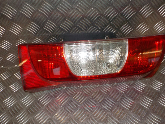 Peugeot Bipper Baglygte Med OEM Nr. 6350ET Fra Peugeot Ophugger