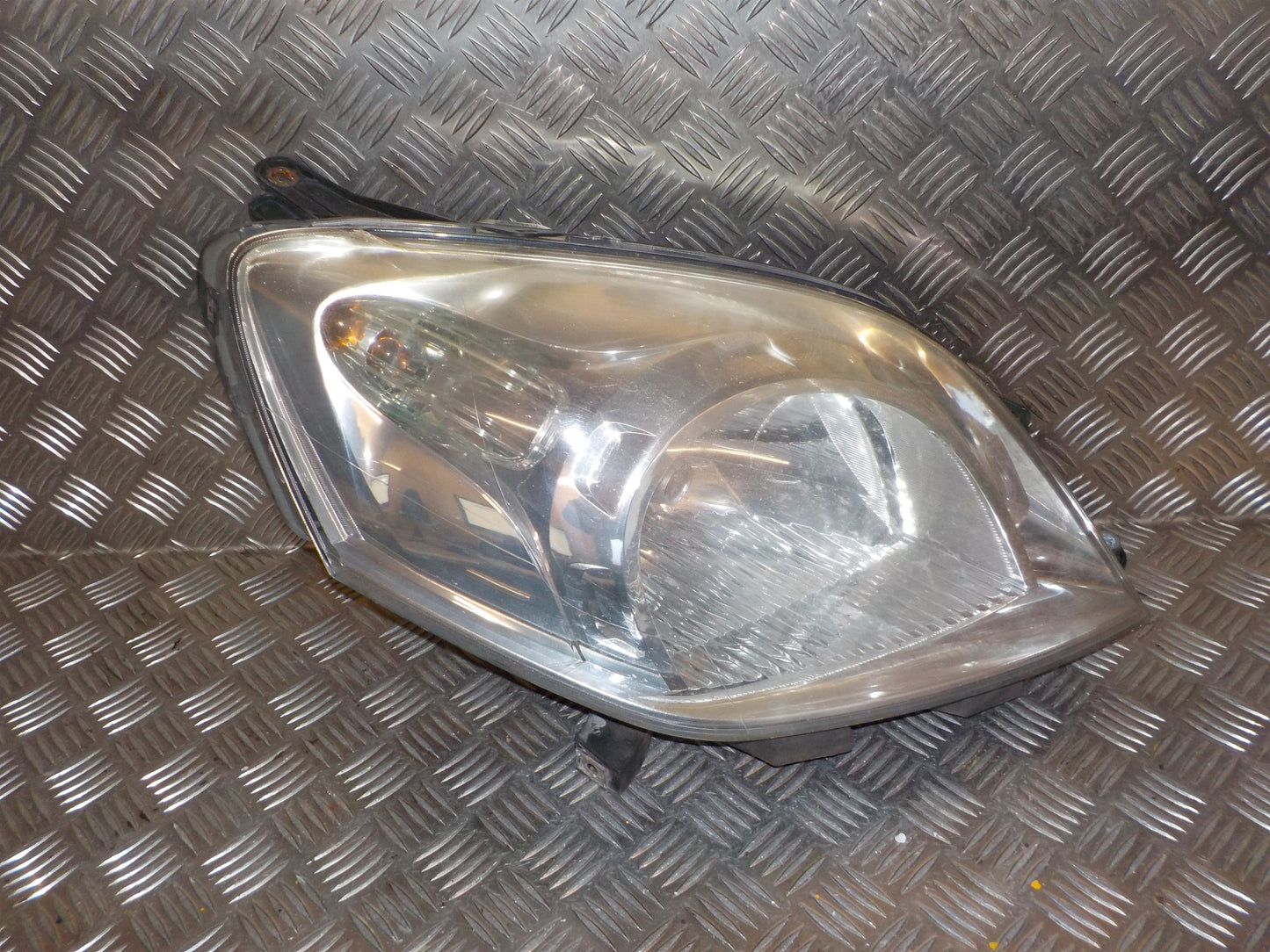 Peugeot Bipper Forlygte Med OEM Nr. 6205AY Fra Peugeot Ophugger