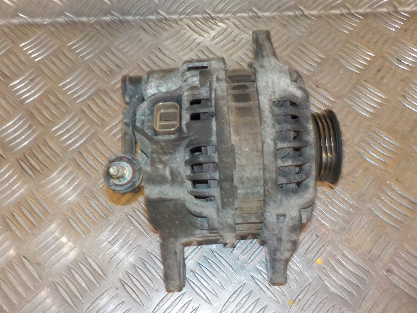 Mazda 626 GF/GW Generator Med OEM Nr. A2TB0191A Fra Mazda Ophugger