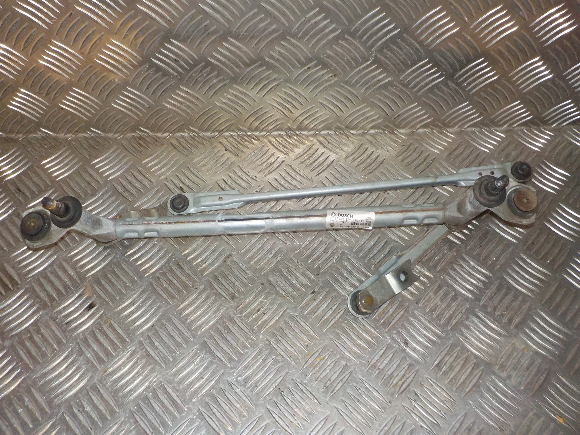 Seat Mii Viskertræk Med OEM Nr. 1S1955023C Fra Seat Ophugger