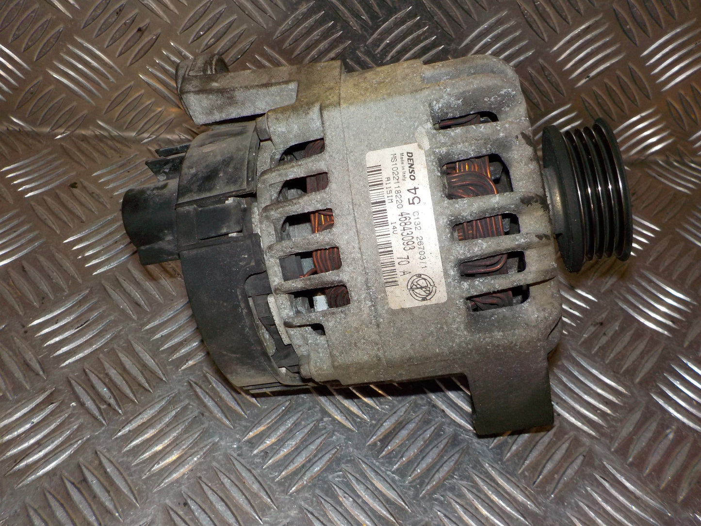 Fiat Punto III Generator Med OEM Nr. 46843093 Fra Fiat Ophugger