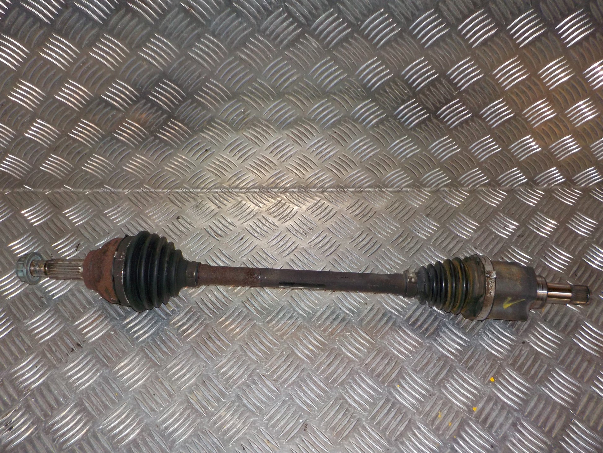 Seat Mii Trækaksel For V Med OEM Nr. 1S0407761F Fra Seat Ophugger