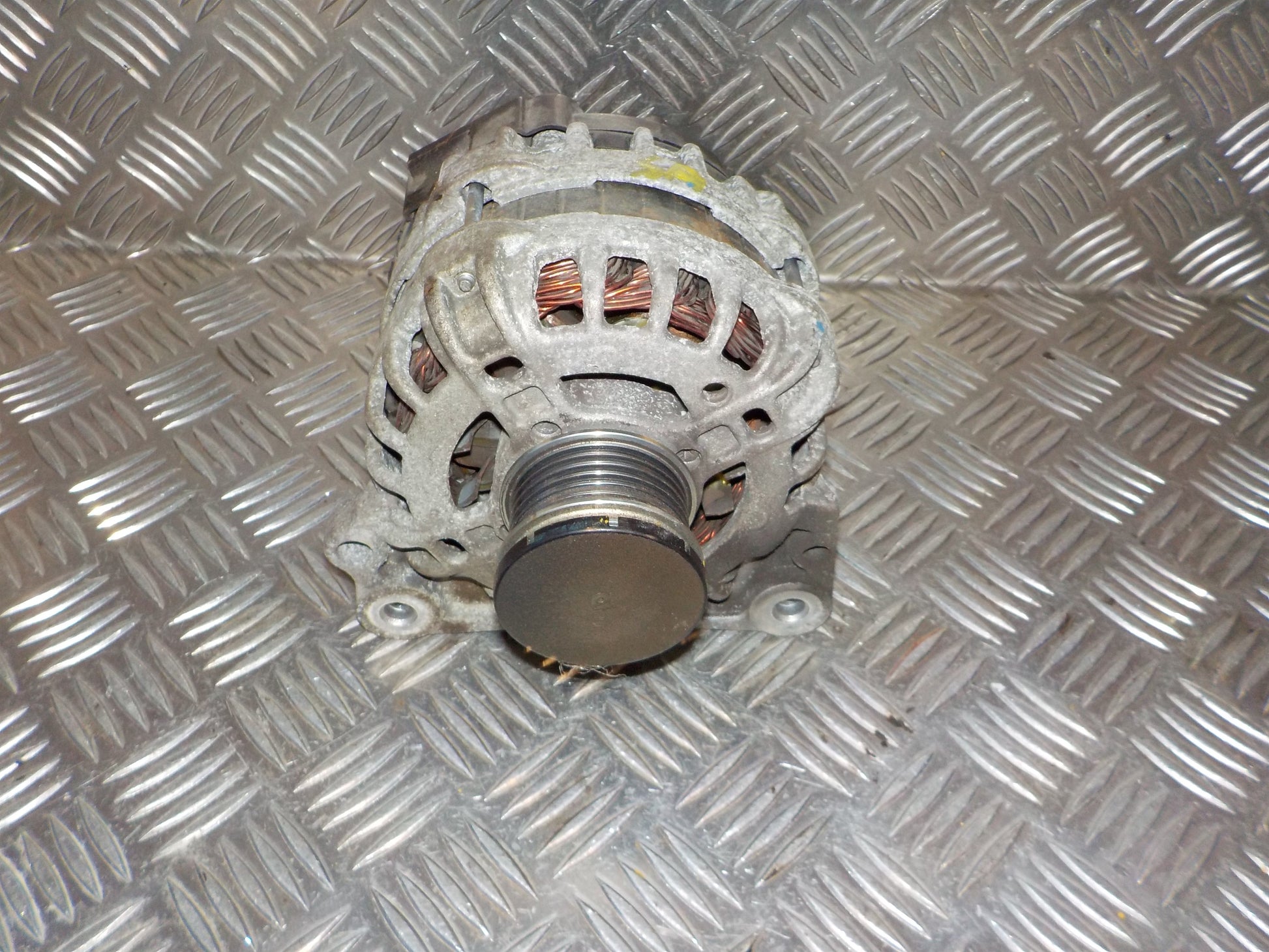 Seat Mii Generator Med OEM Nr. 04C903023J Fra Seat Ophugger