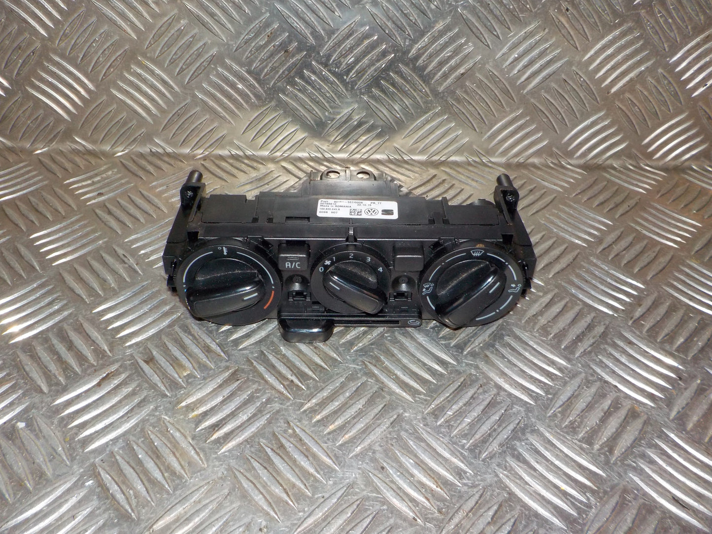 Seat Mii Varmeregulering Med OEM Nr. 1S0820045R Fra Seat Ophugger
