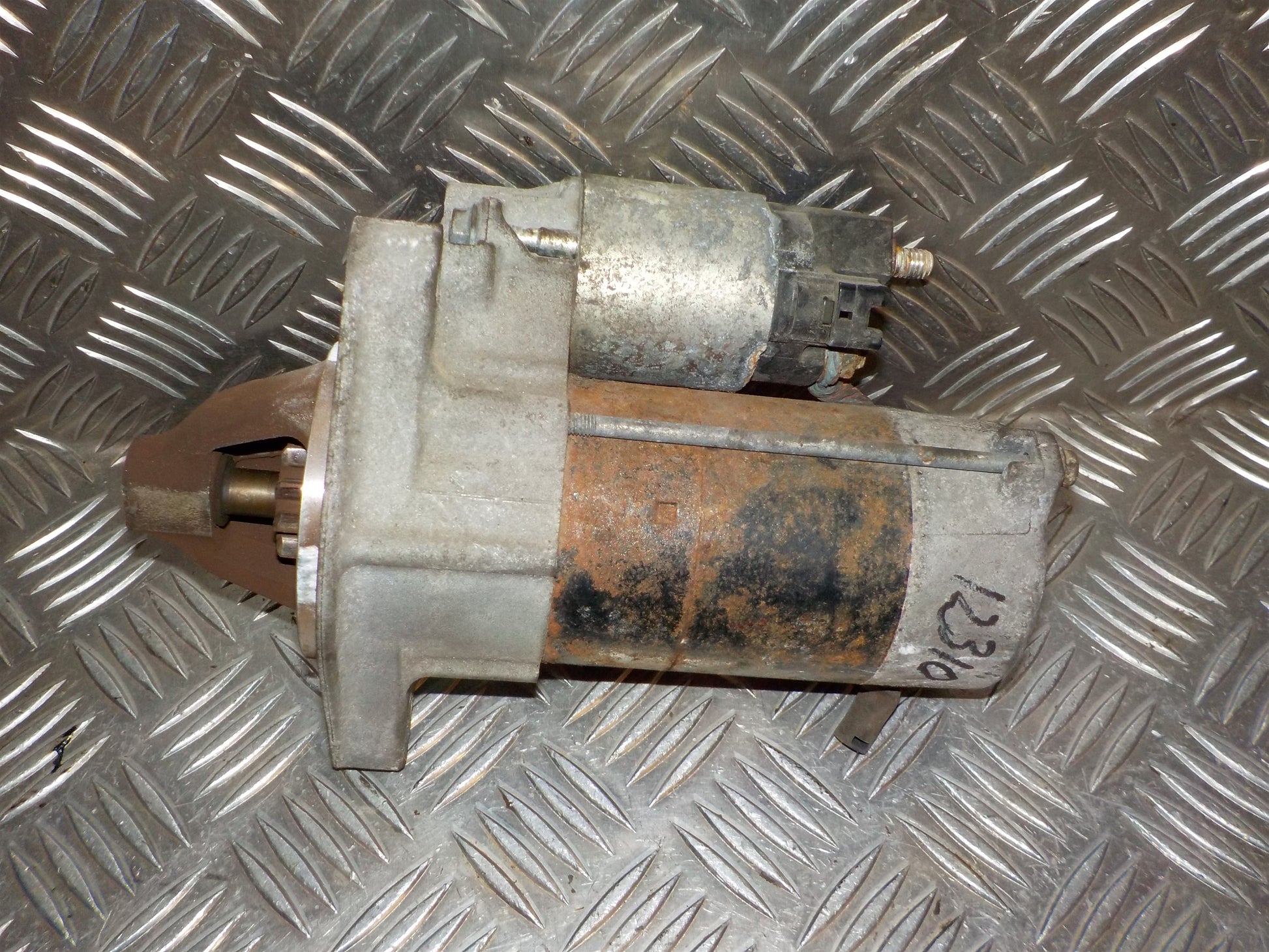 Toyota Yaris Jap. Starter Med OEM Nr. 2810021030 Fra Toyota Ophugger