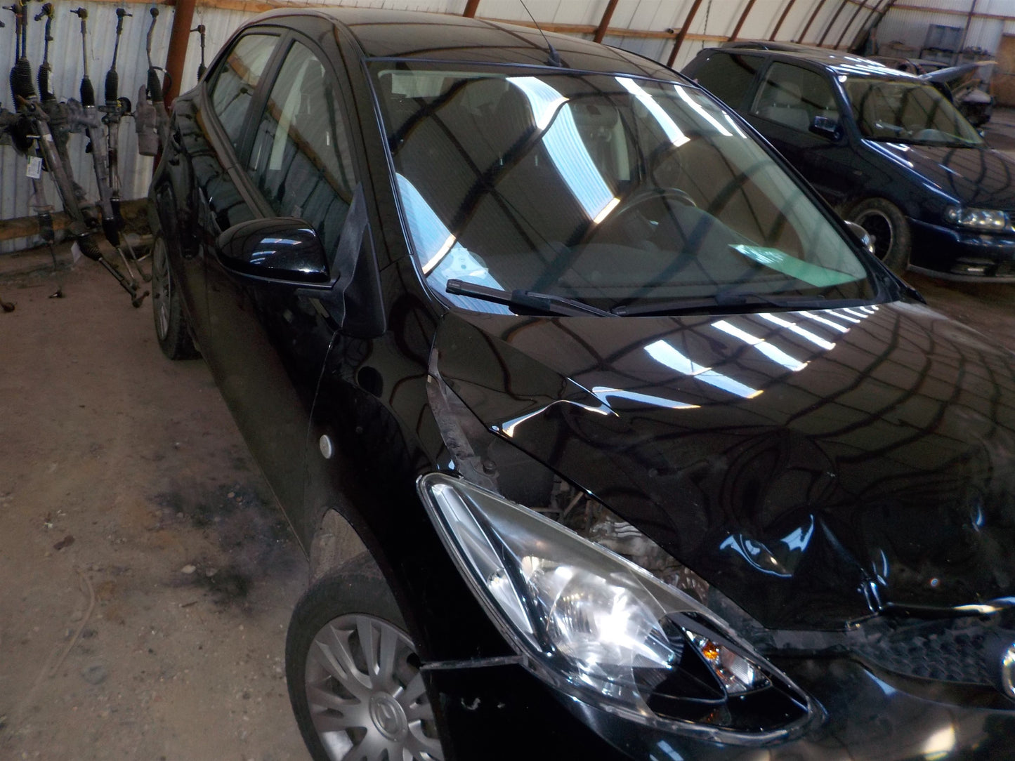 Mazda 2 DE Pluk-Selv-Bil Med OEM Nr. Ophugger Fra Mazda Ophugger
