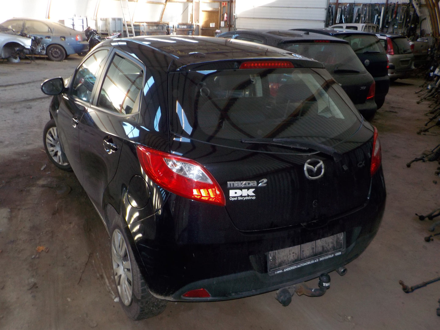 Mazda 2 DE Pluk-Selv-Bil Med OEM Nr. Ophugger Fra Mazda Ophugger