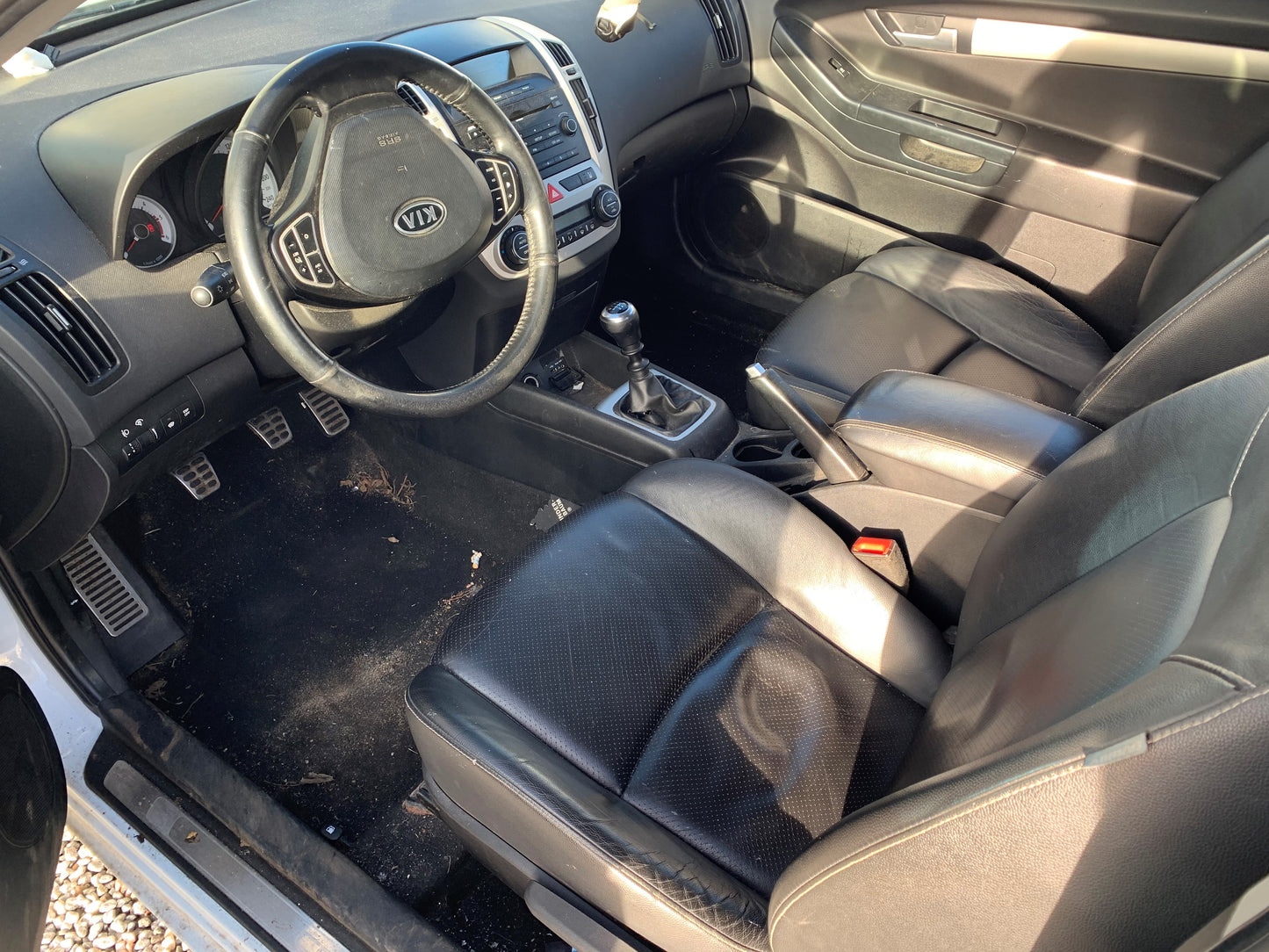 Kia Ceed Pluk-Selv-Bil Med OEM Nr. Ophugger Fra Kia Ophugger