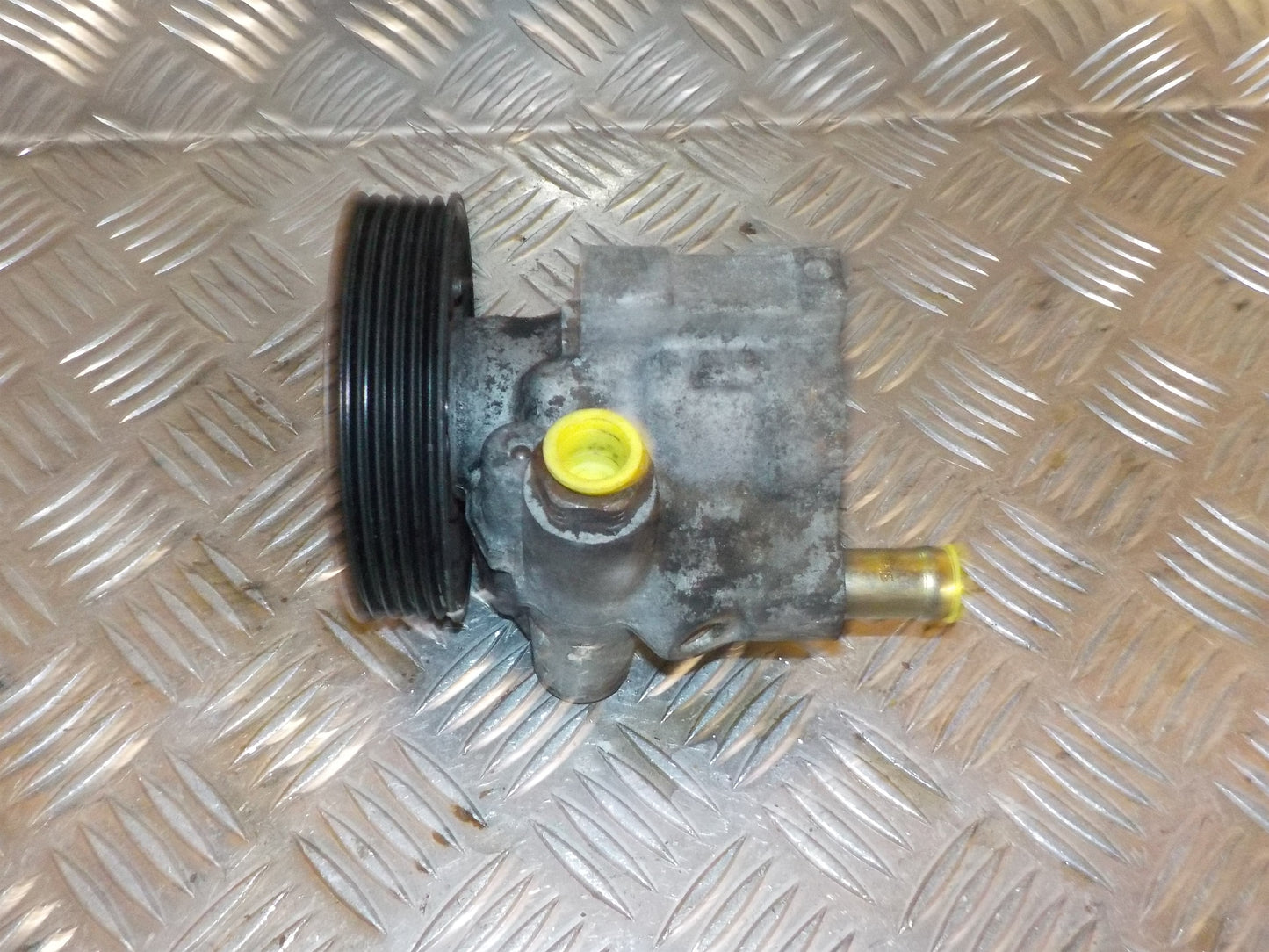 Renault Master Servopumpe Med OEM Nr. Ophugger Fra Renault Ophugger