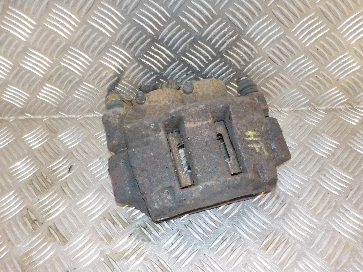 Renault Master Bremsekaliber Hf Med OEM Nr. 7701208013 Fra Renault Ophugger