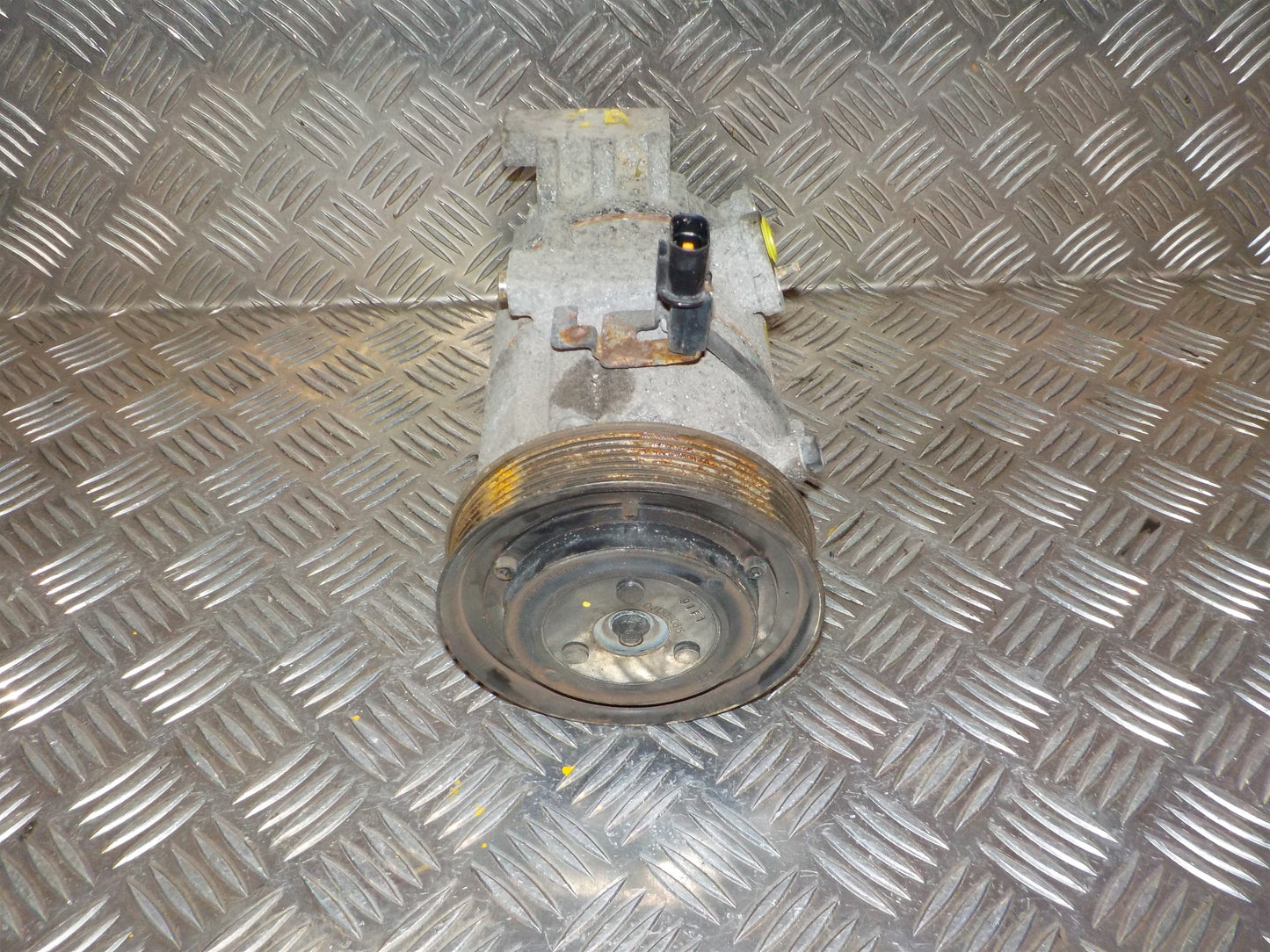 Kia Ceed Pro Aircondition Pumpe Med OEM Nr. F500JDCAE11 Fra Kia Ophugger