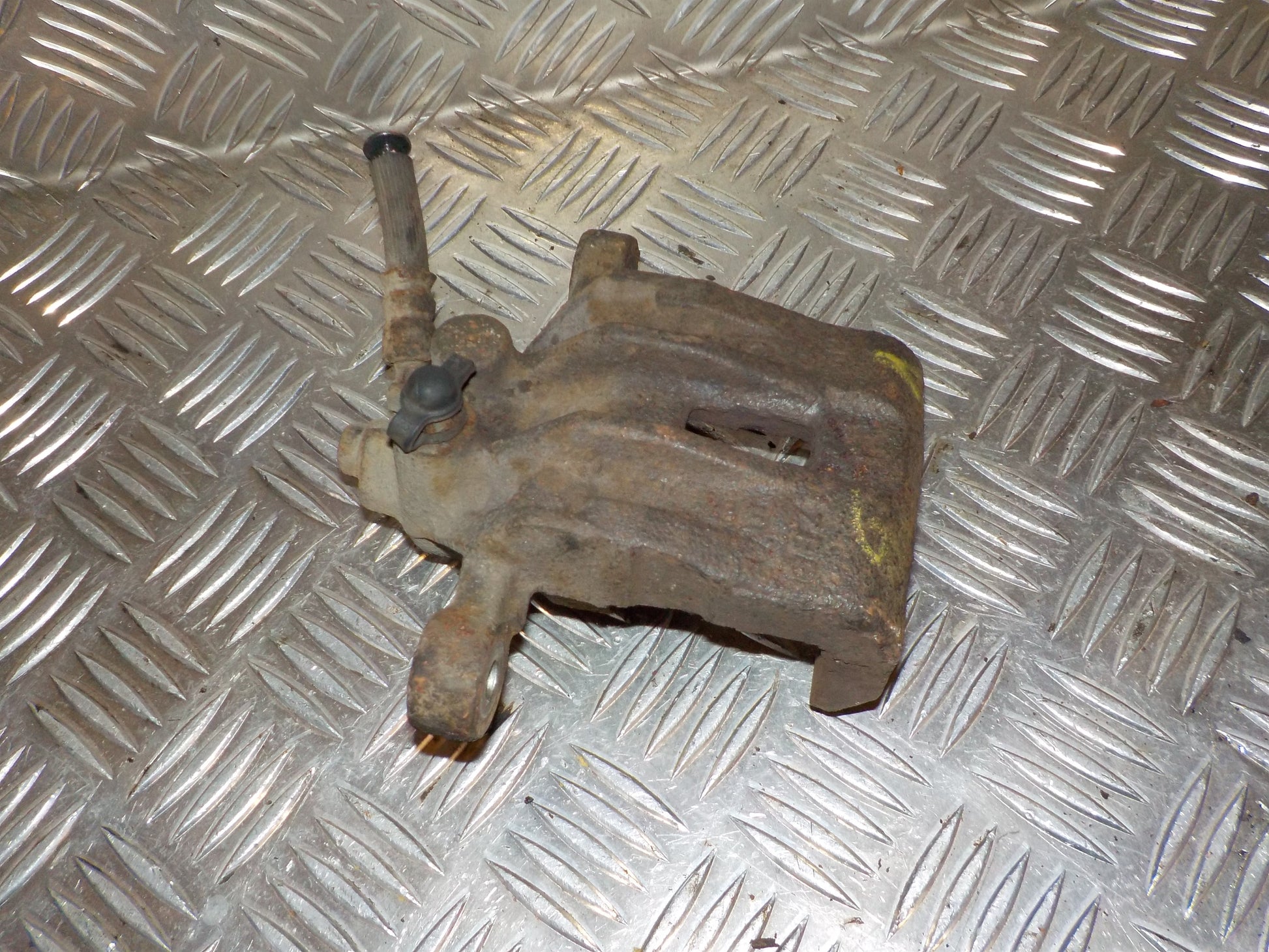 Kia Ceed Bremsekaliber VB Med OEM Nr. 582101H300 Fra Kia Ophugger