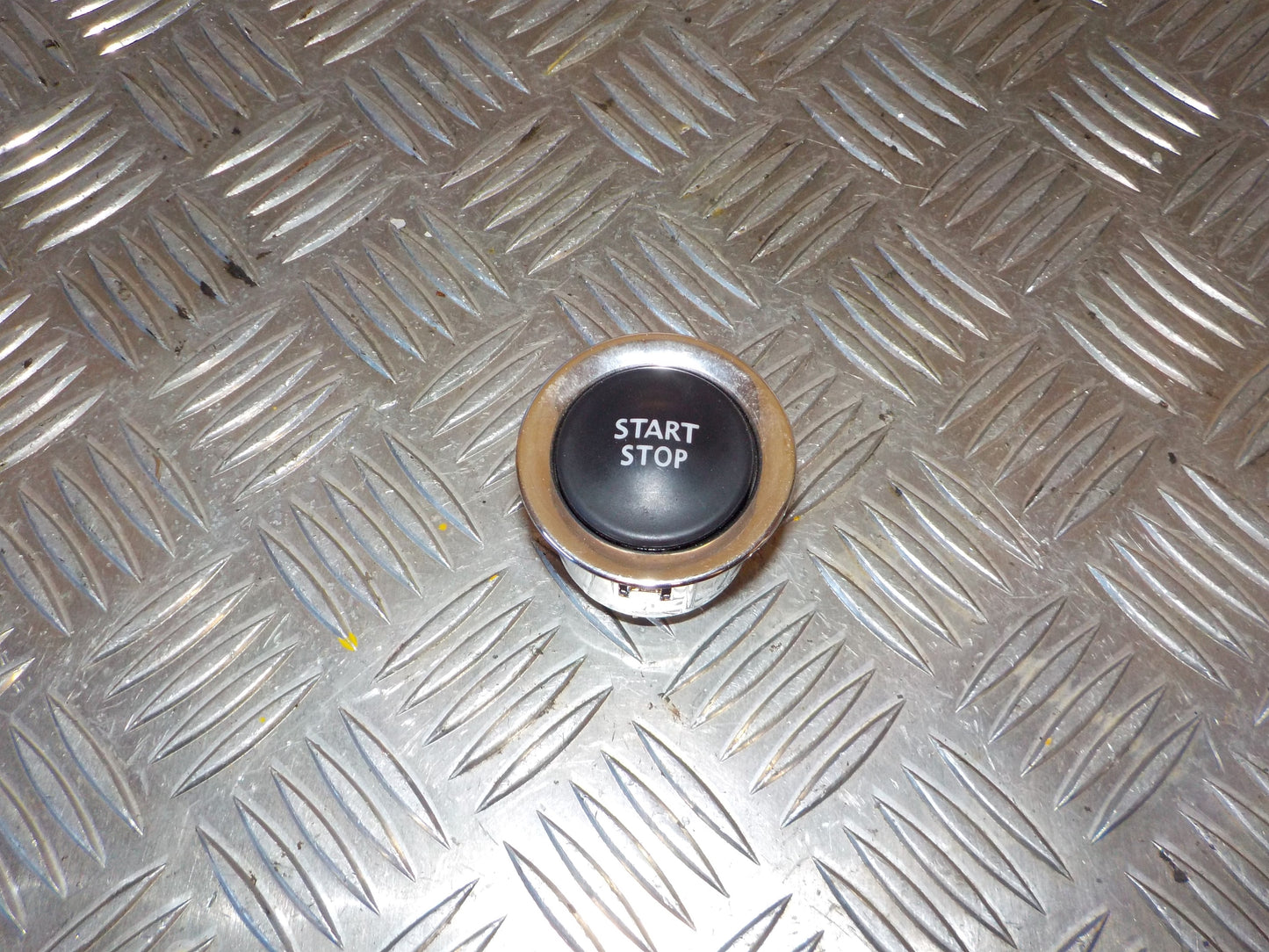 Renault Grand Scenic 3 Start/Stop Kontakt Med OEM Nr. Ophugger Fra Renault Ophugger