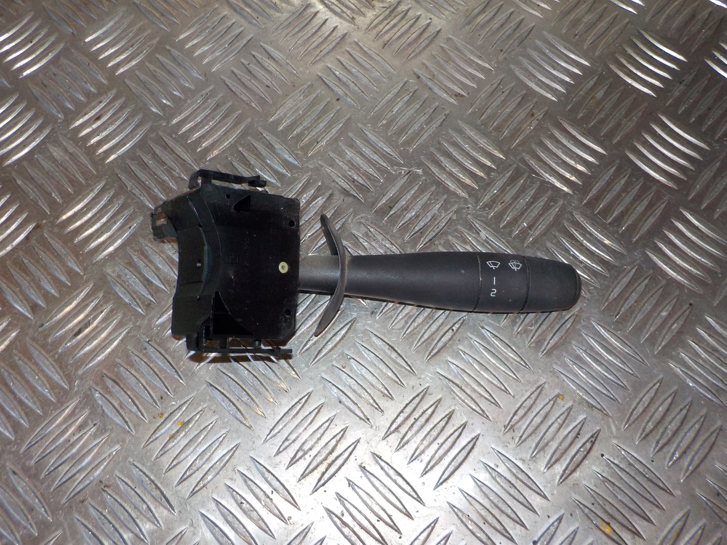 Renault Master Kontakt Visker Med OEM Nr. 8200251704 Fra Renault Ophugger