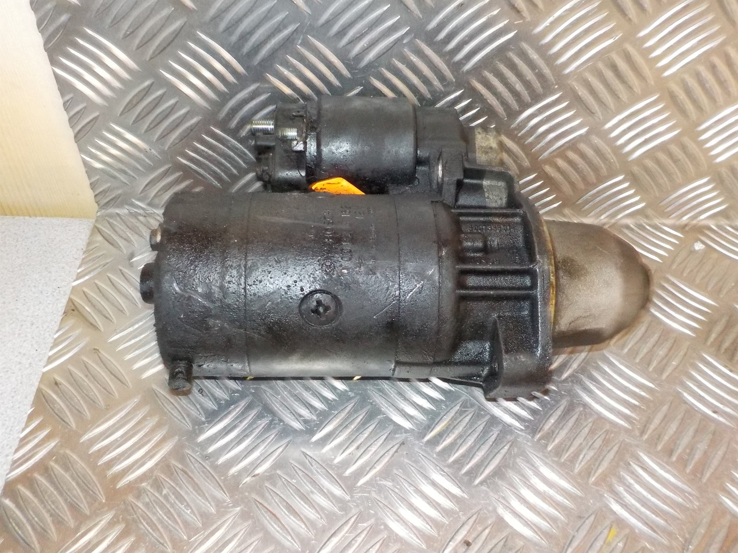 Mercedes E W210 Starter Med OEM Nr. A0041517101 Fra Mercedes Ophugger