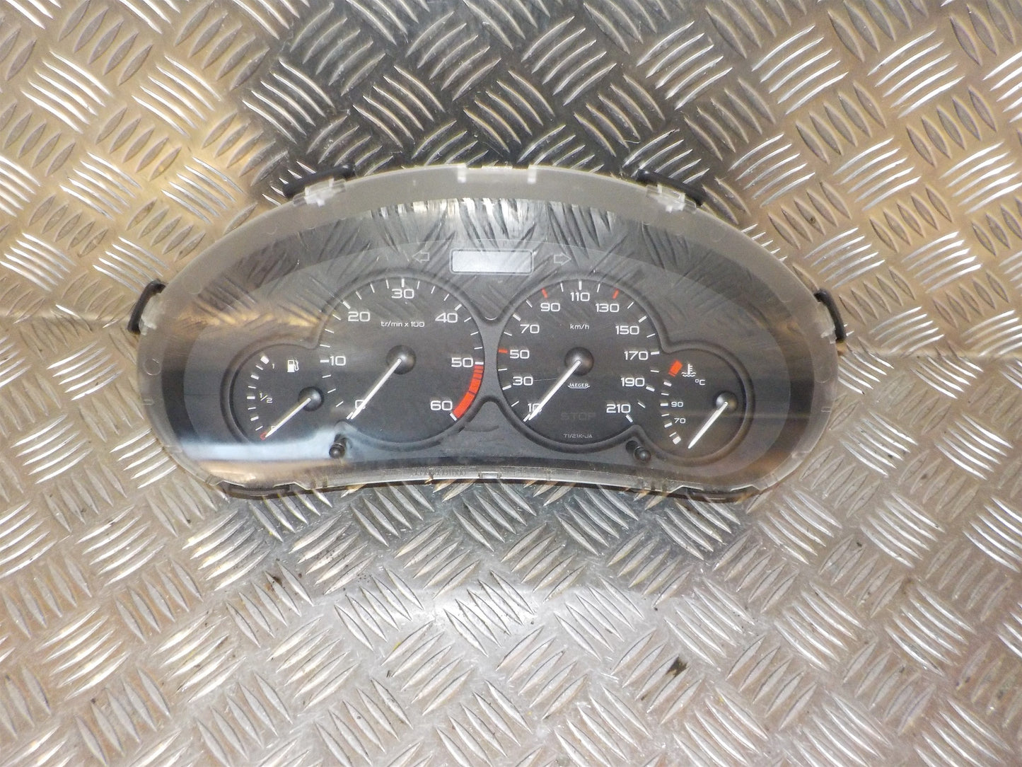 Peugeot 206 Speedometer - Instrument Med OEM Nr. T1/21KJA Fra Peugeot Ophugger
