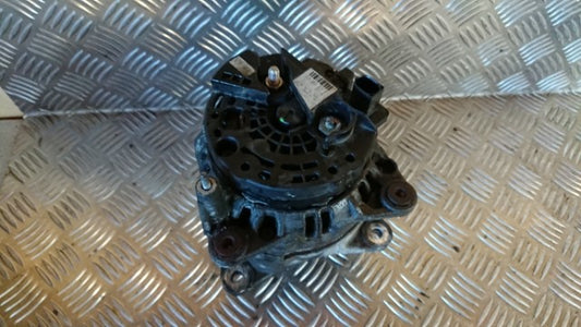 Skoda Octavia Generator Med OEM Nr. 038903018Q Fra Skoda Ophugger