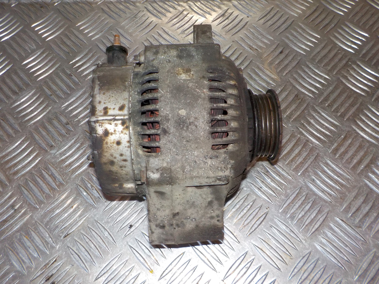Suzuki Baleno Generator Med OEM Nr. 3140060G13 Fra Suzuki Ophugger