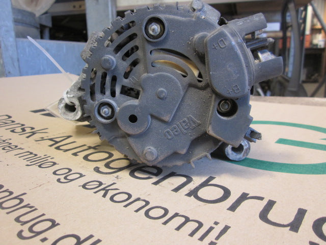 Peugeot 406 Generator Med OEM Nr. 5705W9 Fra Peugeot Ophugger