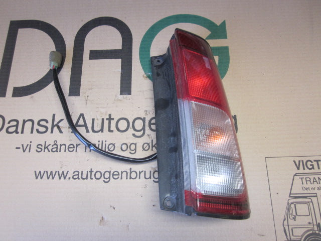 Suzuki Ignis Baglygte Med OEM Nr. Ophugger Fra Suzuki Ophugger
