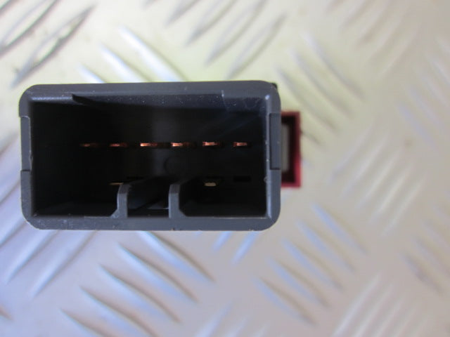 Daewoo Nubira Kontakt Katastrofe Med OEM Nr. Ophugger Fra Daewoo Ophugger