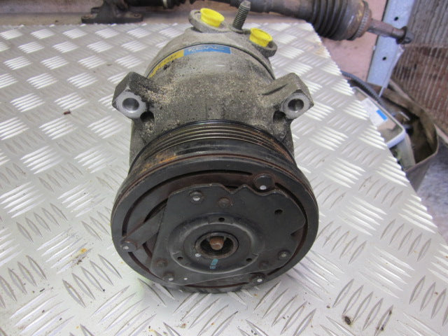 Daewoo Nubira Aircondition Pumpe Med OEM Nr. Ophugger Fra Daewoo Ophugger