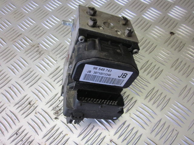 Daewoo Nubira Abs Pumpe Med OEM Nr. 96549743 Fra Daewoo Ophugger