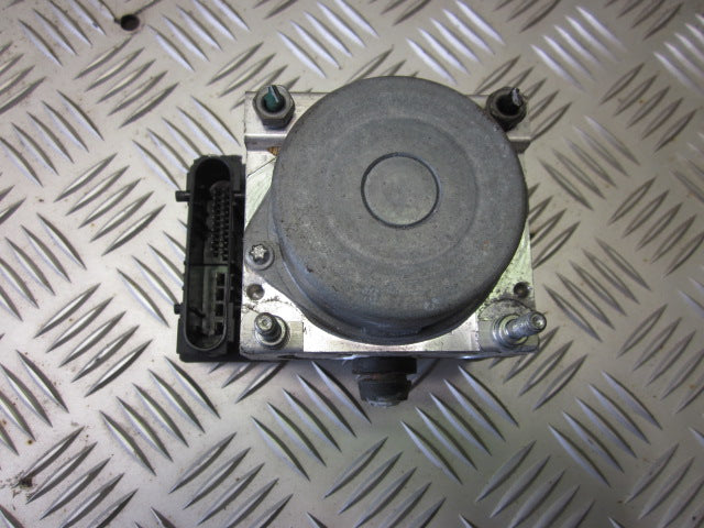 Renault Clio 3 Abs Pumpe Med OEM Nr. 0265800656 Fra Renault Ophugger