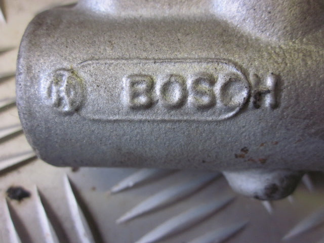 Nissan Almera N16 Bremsehovedcylinder Med OEM Nr. Ophugger Fra Nissan Ophugger