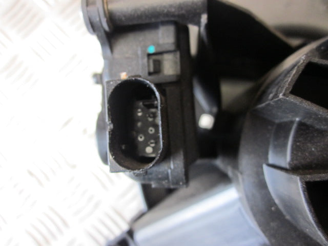 Opel Zafira A Varmeblæser Med OEM Nr. Ophugger Fra Opel Ophugger