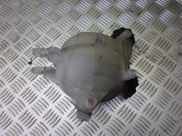 Citroen C2 Ekspansionsbehold Med OEM Nr. Ophugger Fra Citroen Ophugger