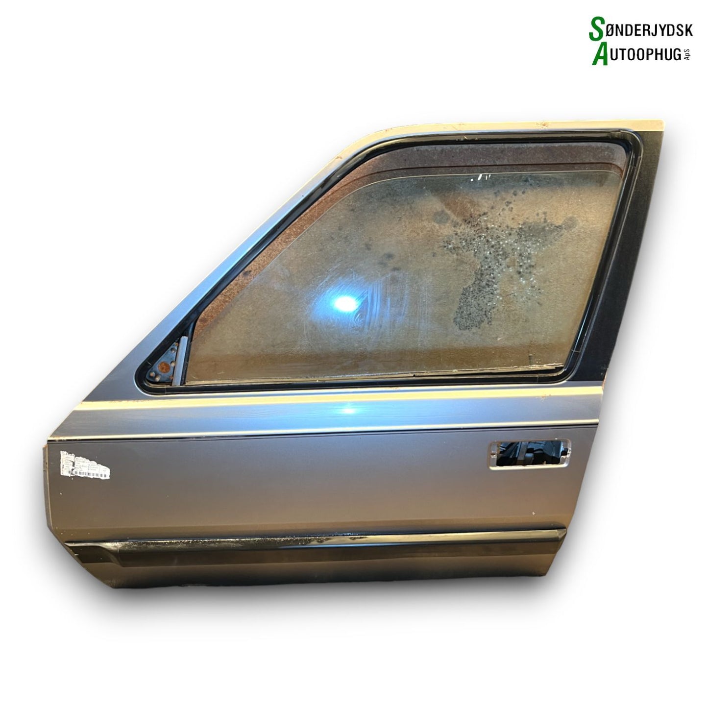 Volvo 340/360 Fordør V Med OEM Nr. Ophugger Fra Volvo Ophugger