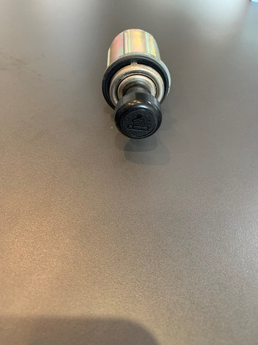 Suzuki Alto Cigartænder Med OEM Nr. Ophugger Fra Suzuki Ophugger