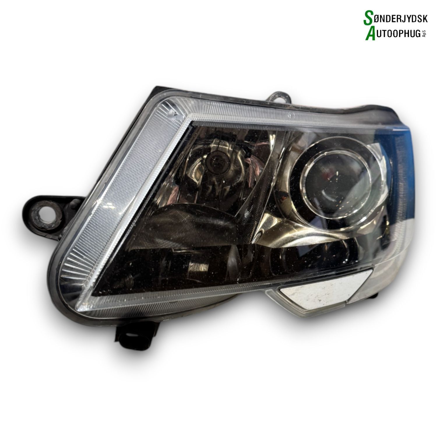 Skoda Superb Forlygte Med OEM Nr. 8U0941329 Fra Skoda Ophugger
