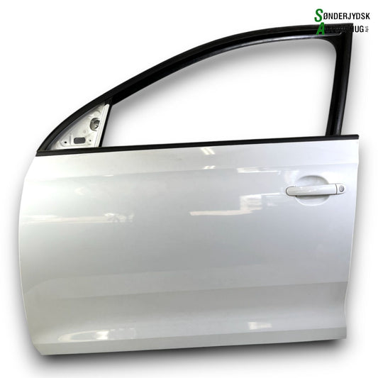 Skoda Rapid Fordør V Med OEM Nr. 5JA831051C Fra Skoda Ophugger