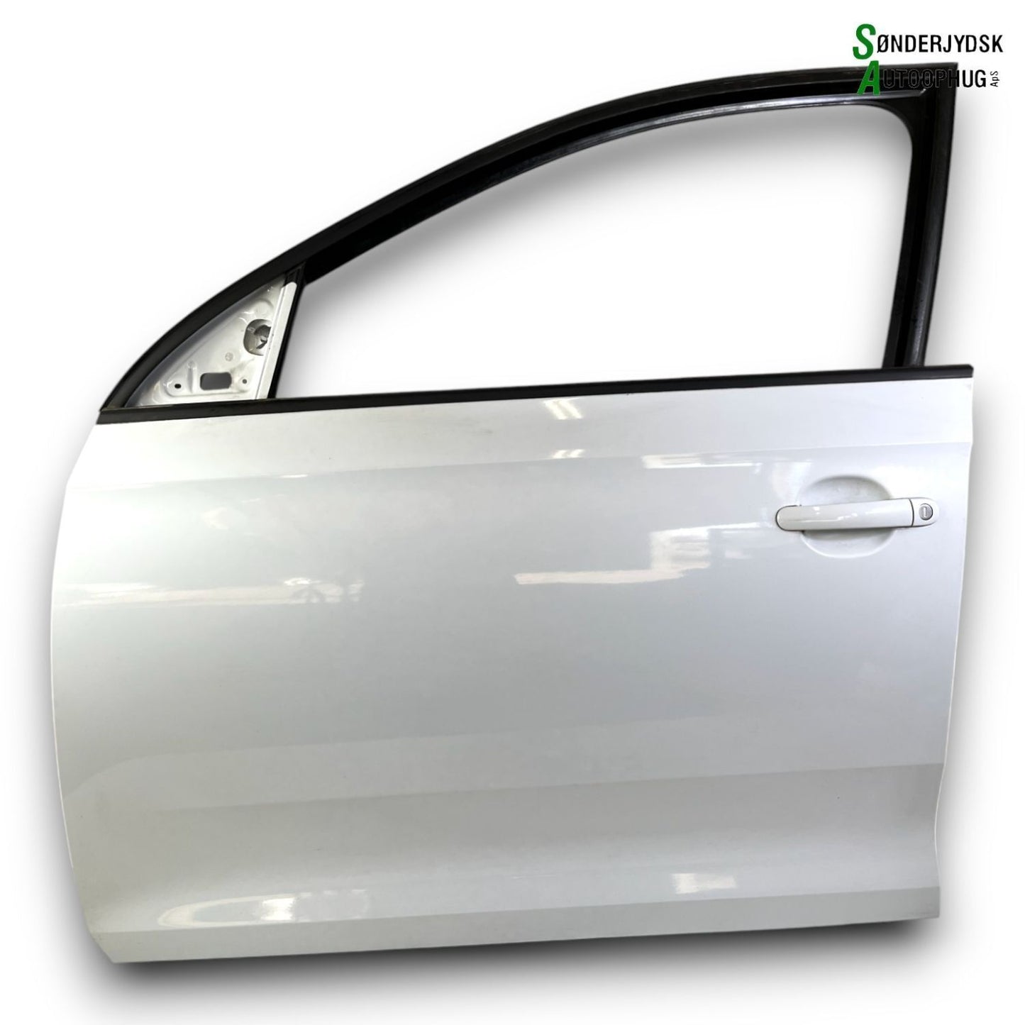 Skoda Rapid Fordør V Med OEM Nr. 5JA831055B Fra Skoda Ophugger