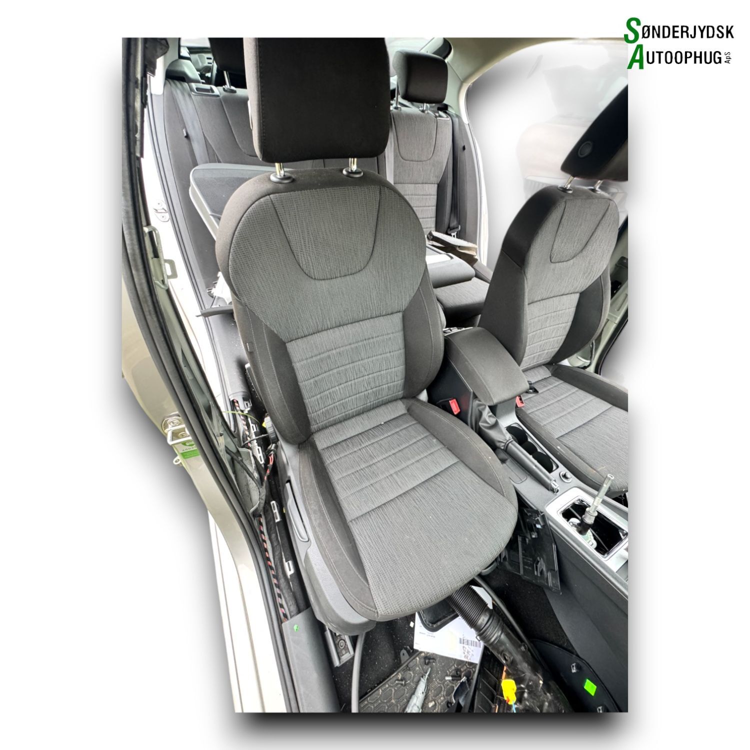 Skoda Octavia Forsæde - Forstol Med OEM Nr. 3AA881046AE Fra Skoda Ophugger