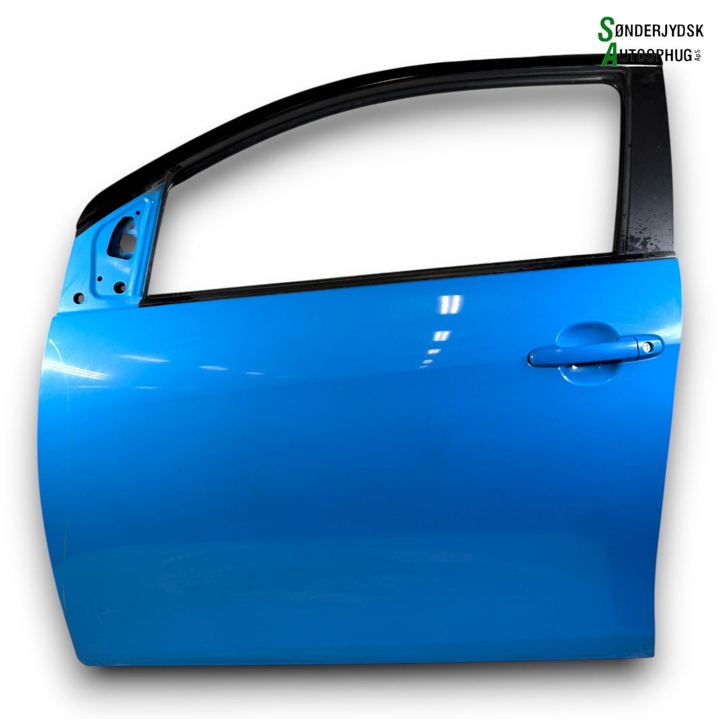 Toyota Aygo Fordør V Med OEM Nr. 671120H030 Fra Toyota Ophugger